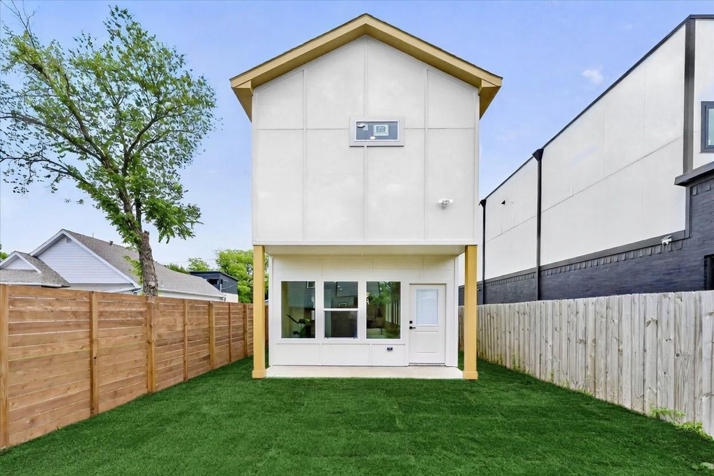 2505 Pennsylvania Avenue - Photo 5