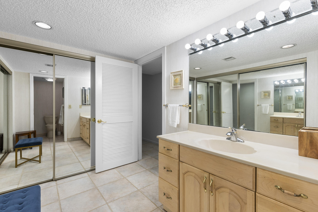 5172 Se Club Way - Photo 24