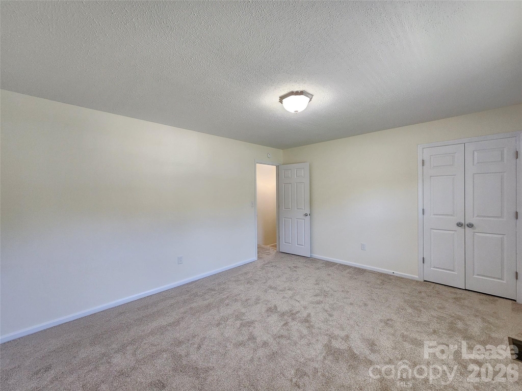406 E 18th Street - Photo 11