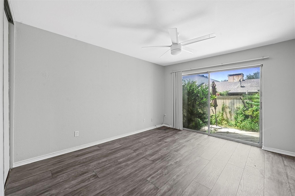 8560 Park Lane - Photo 3