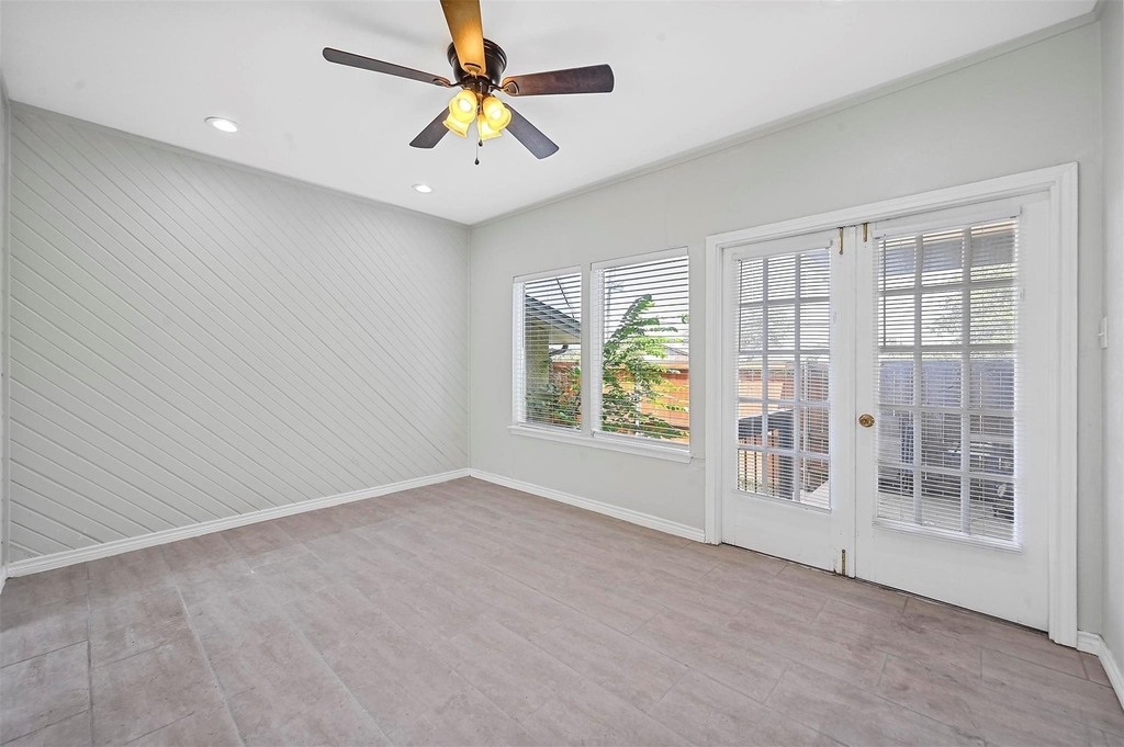 8560 Park Lane - Photo 12