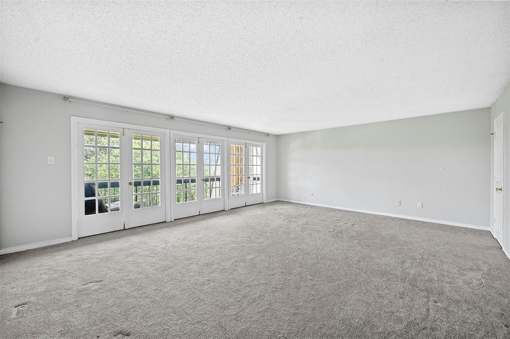 8560 Park Lane - Photo 10