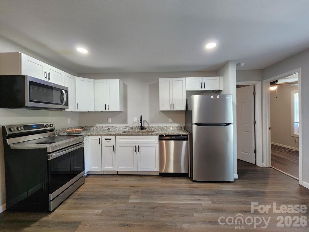 161 Cannon Avenue Nw - Photo 3
