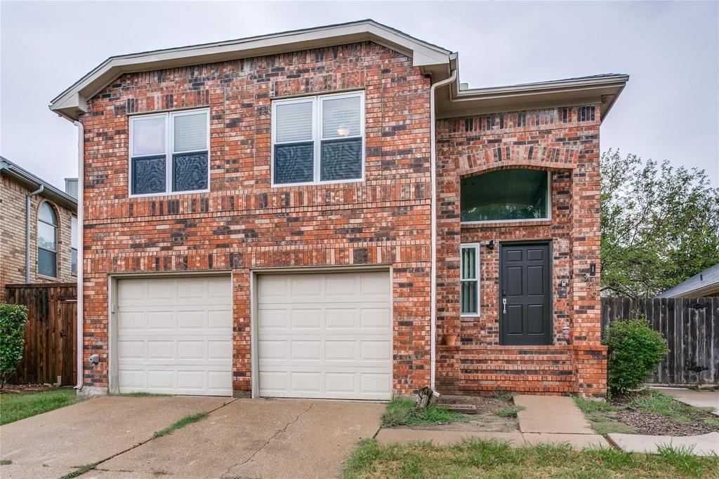 1349 Jasmine Drive - Photo 0