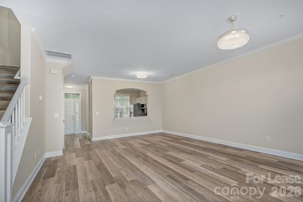 210 S Cedar Street - Photo 7