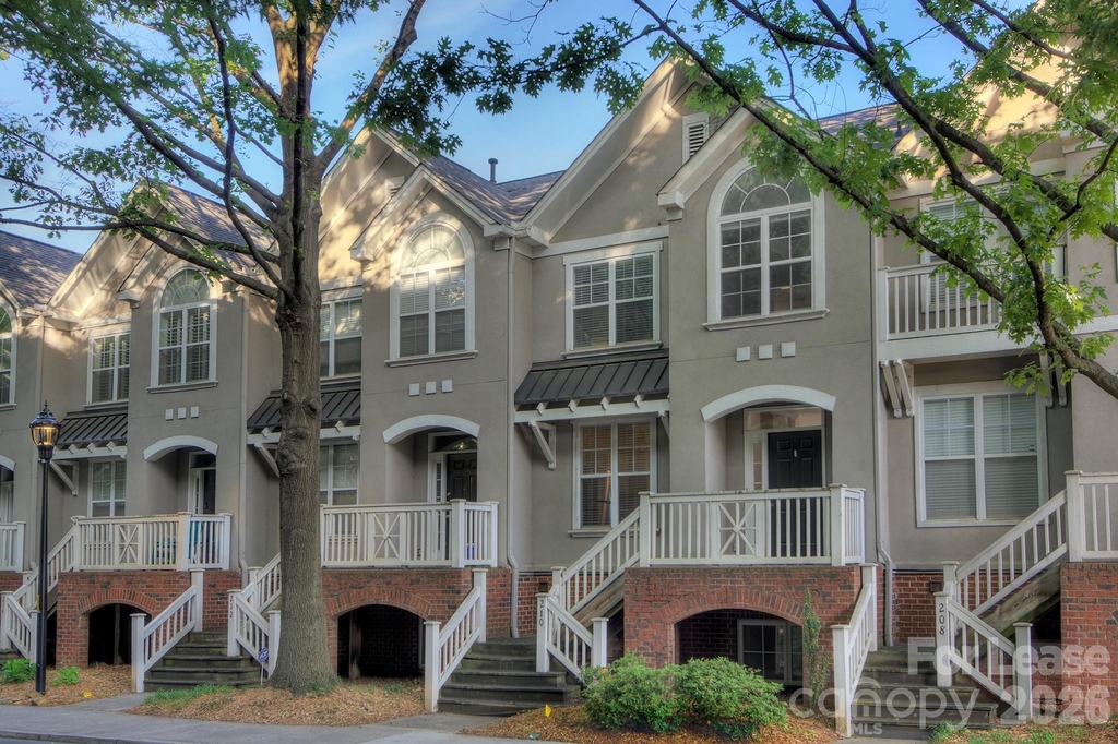210 S Cedar Street - Photo 1