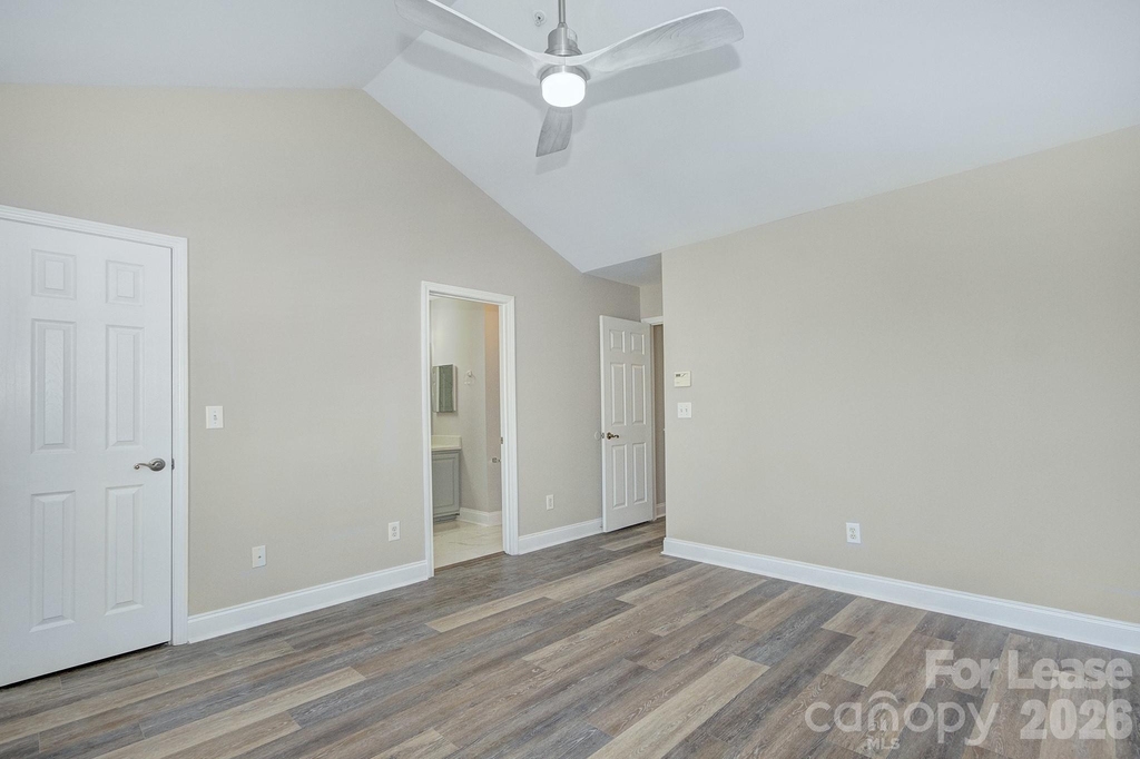 210 S Cedar Street - Photo 16