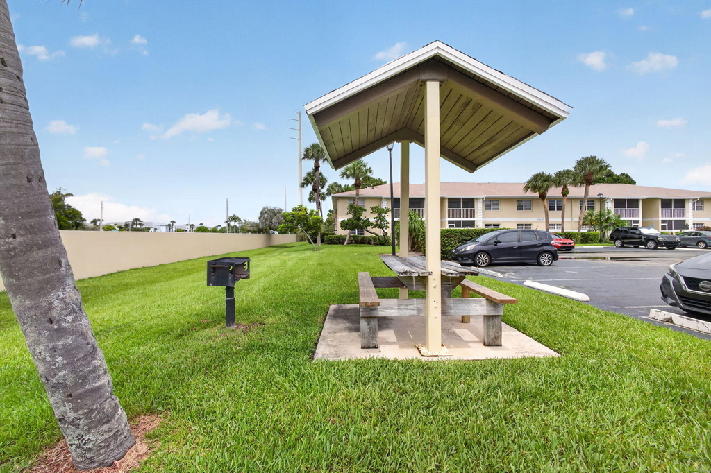 1536 Se Royal Green Circle - Photo 24