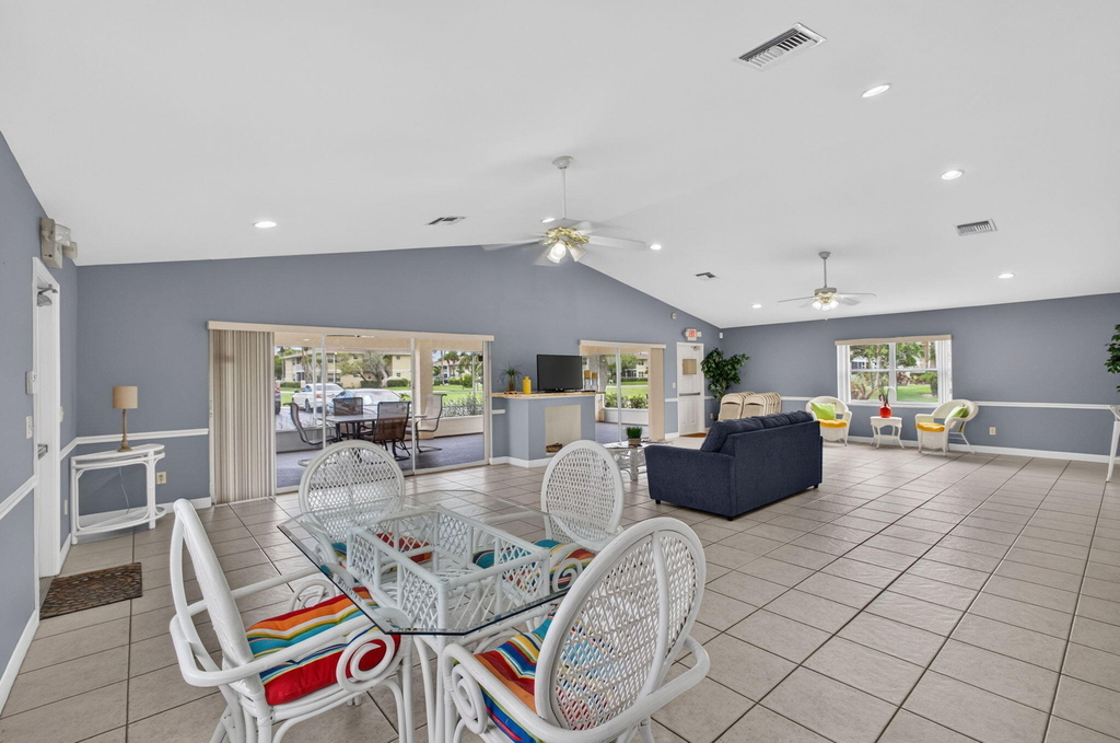 1536 Se Royal Green Circle - Photo 28