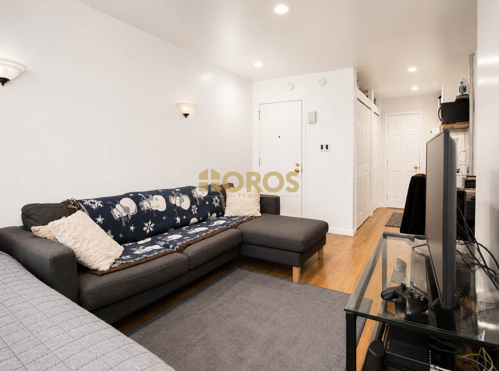 236 East 7th Street - Photo 1