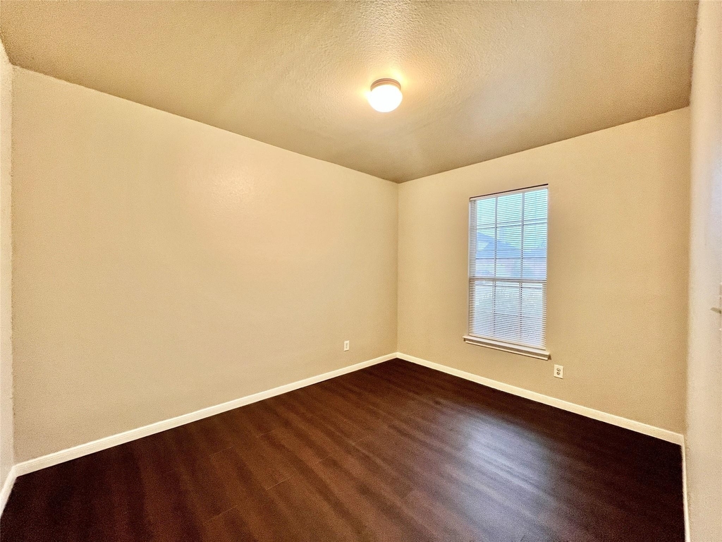 8221 Atherton Street - Photo 8