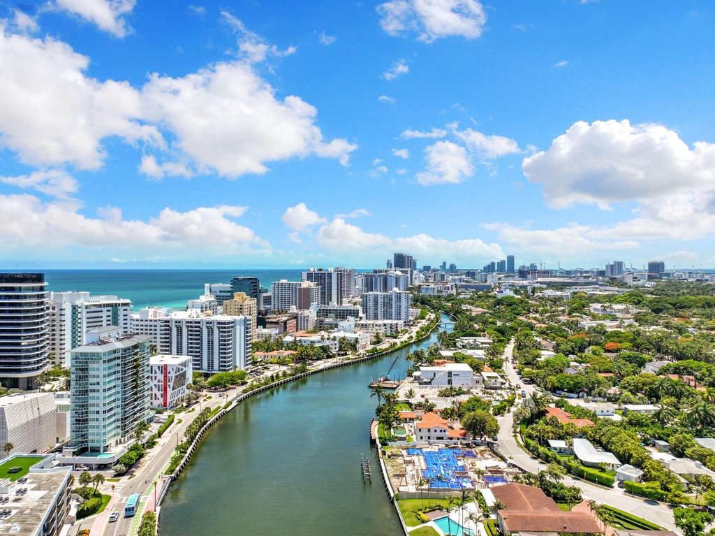 3710 Collins Avenue - Photo 40
