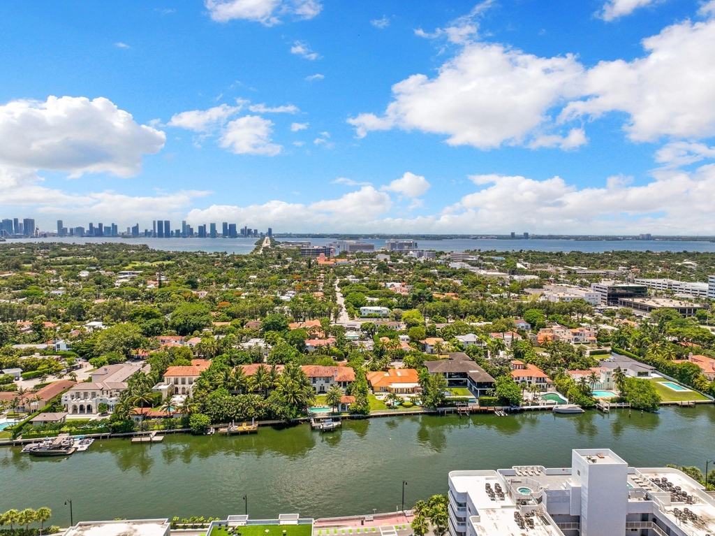 3710 Collins Avenue - Photo 37