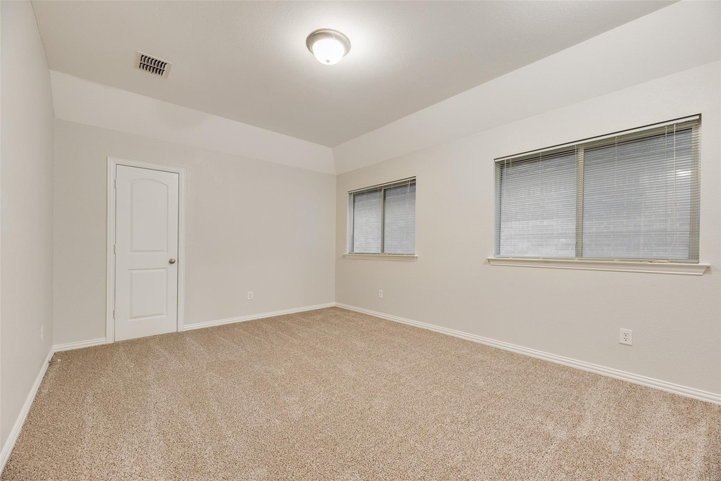 1020 Alyssa Lane - Photo 13