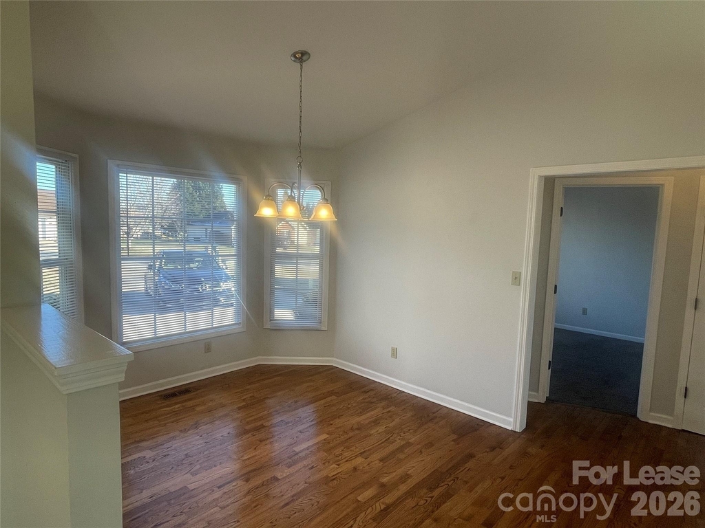 1444 Farmington Hills Drive - Photo 7