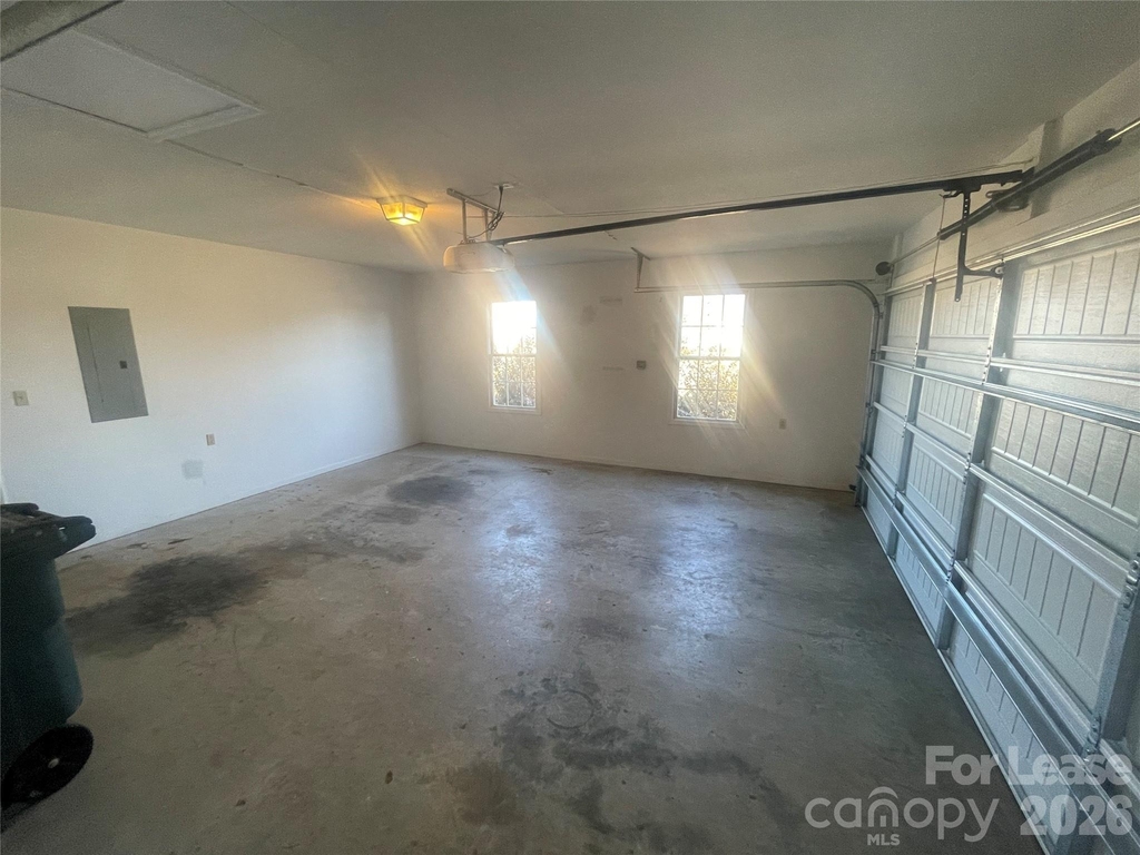 1444 Farmington Hills Drive - Photo 14