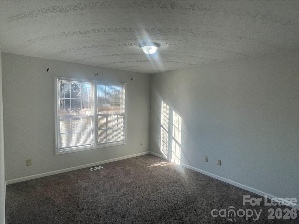 1444 Farmington Hills Drive - Photo 12
