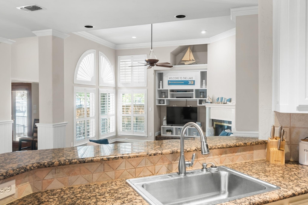 8517 Woodlake Circle - Photo 8