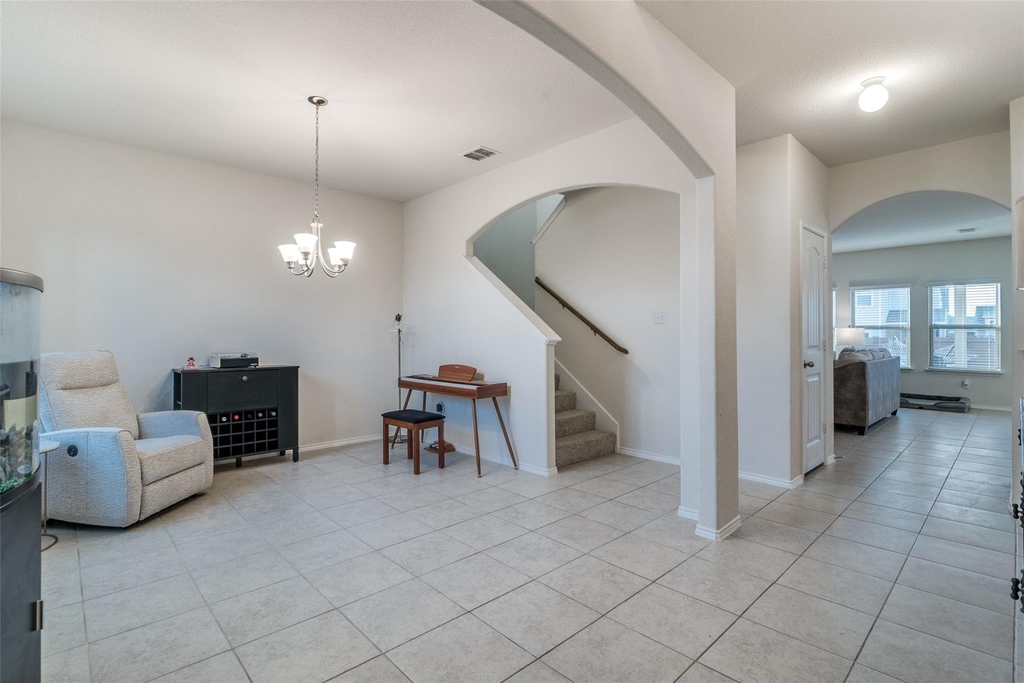 1965 Travertine Avenue - Photo 6
