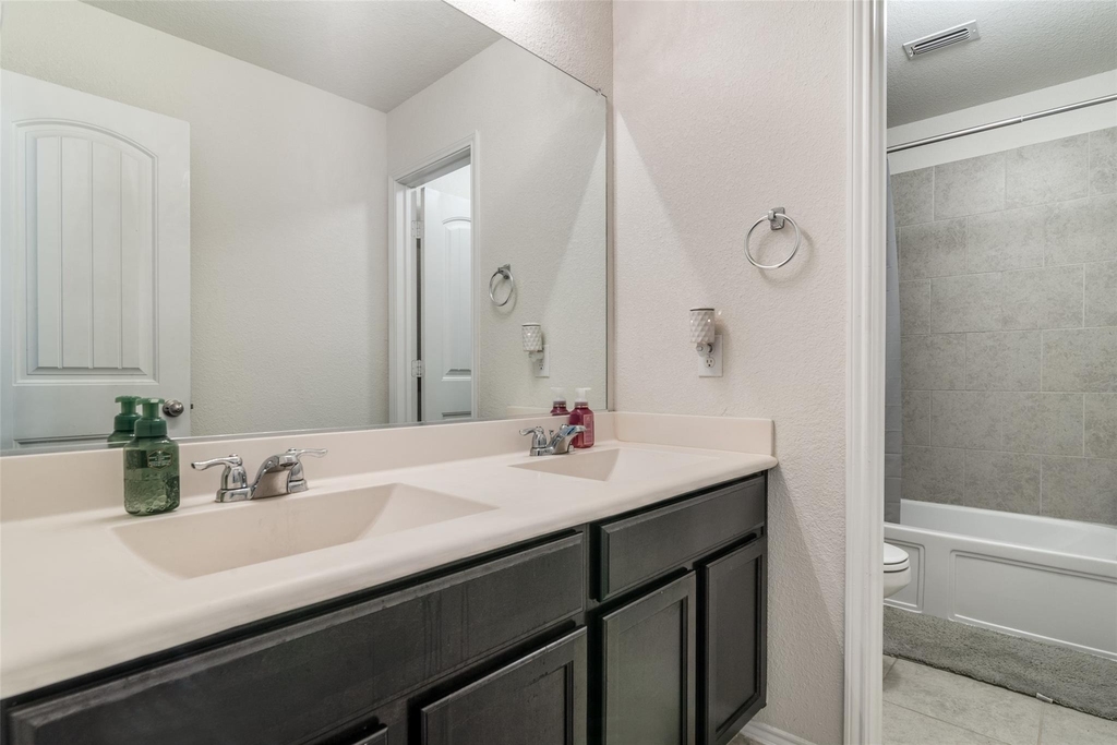 1965 Travertine Avenue - Photo 23
