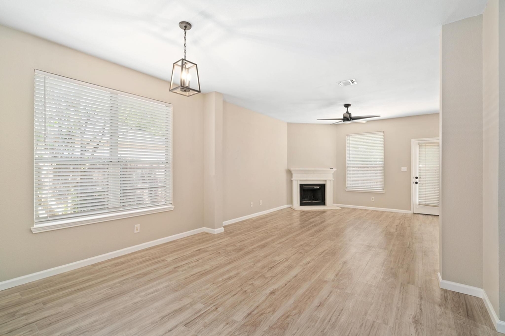3957 Parkhaven Drive - Photo 1