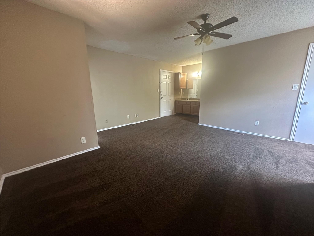 9823 Walnut Street - Photo 6