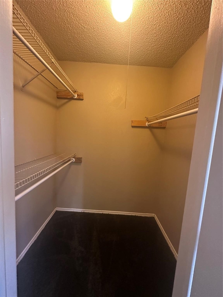 9823 Walnut Street - Photo 9