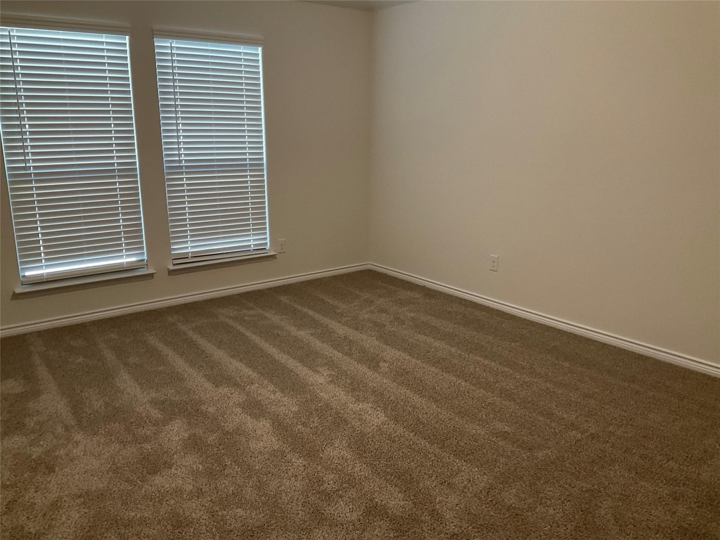 6021 Tudor Place - Photo 10