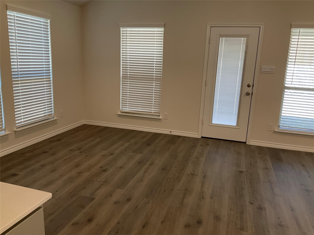 6021 Tudor Place - Photo 12