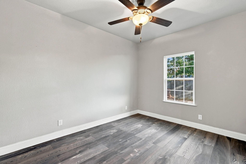 1837 Jennifer Court - Photo 19
