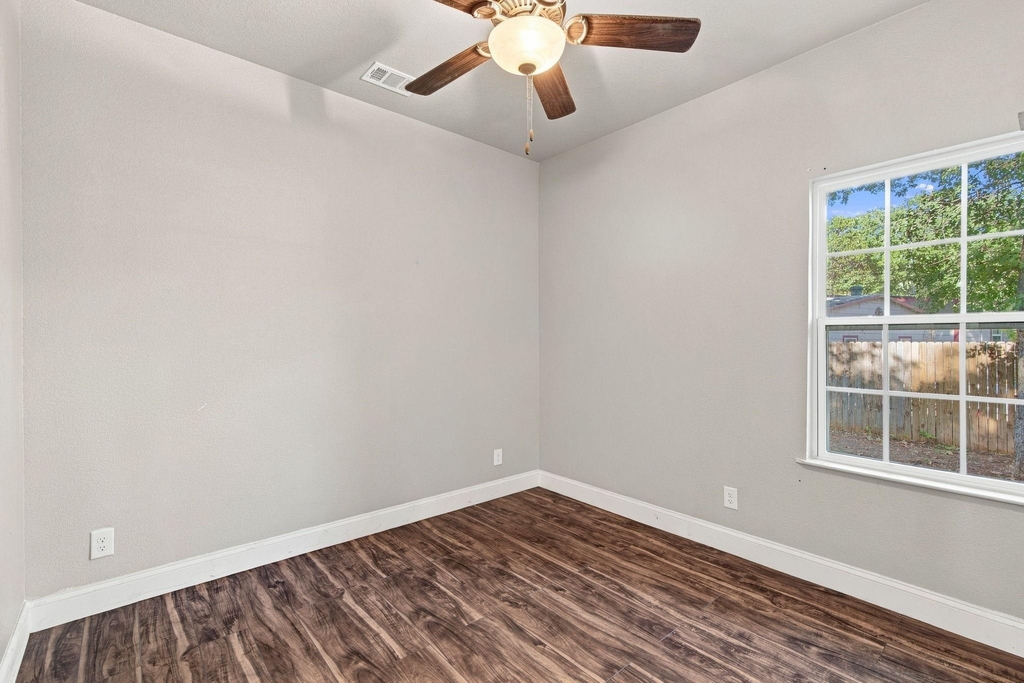 1837 Jennifer Court - Photo 18