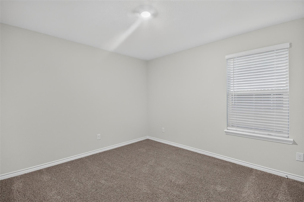 2025 Hearn Drive - Photo 21