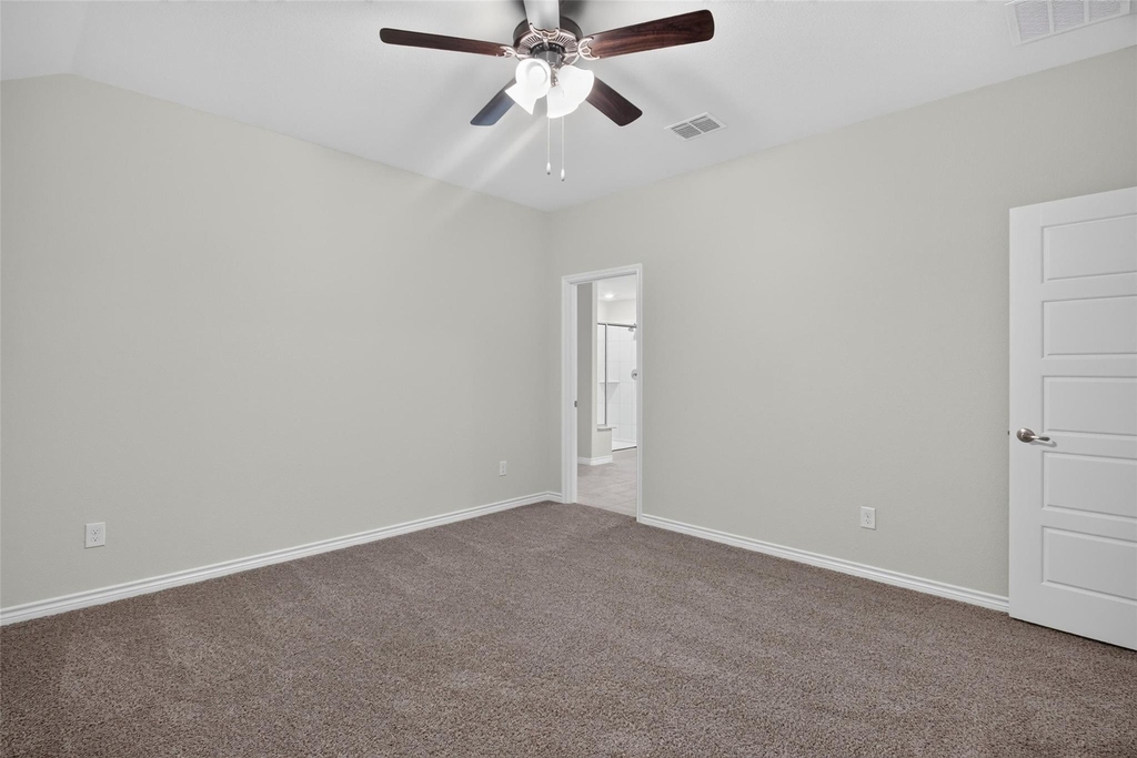 2025 Hearn Drive - Photo 14