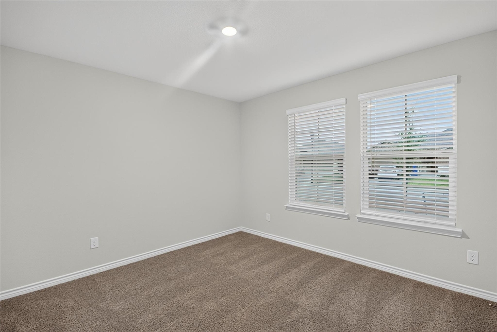 2025 Hearn Drive - Photo 15