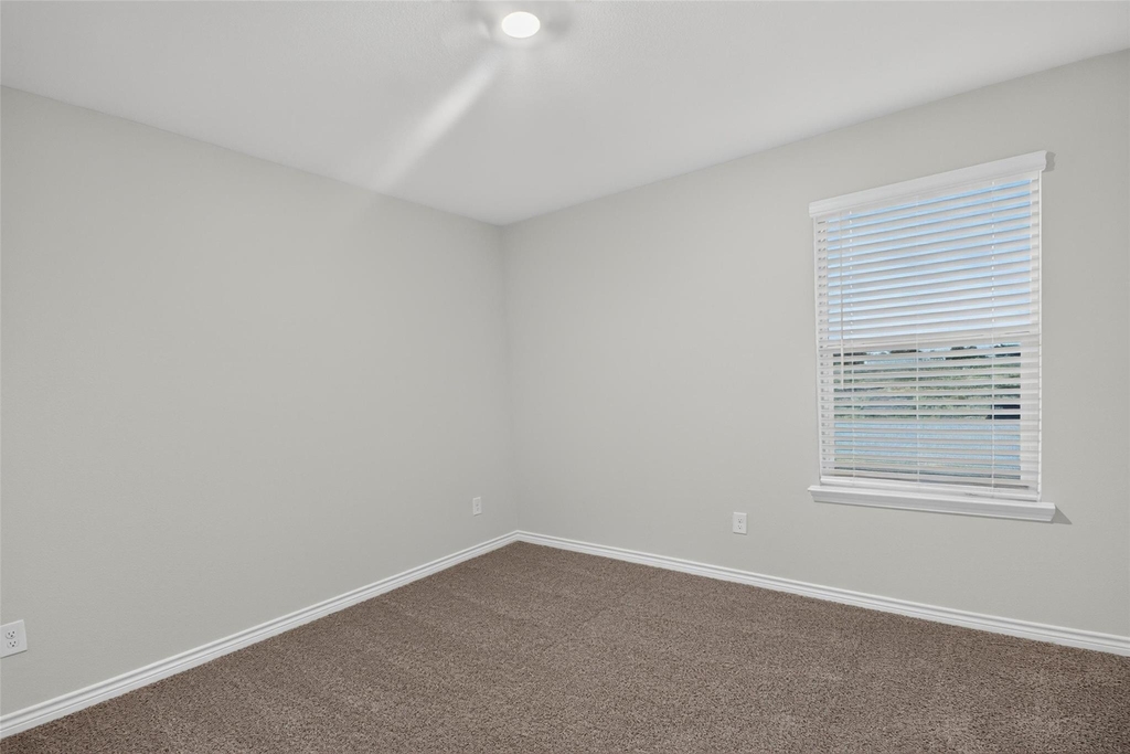 2025 Hearn Drive - Photo 19