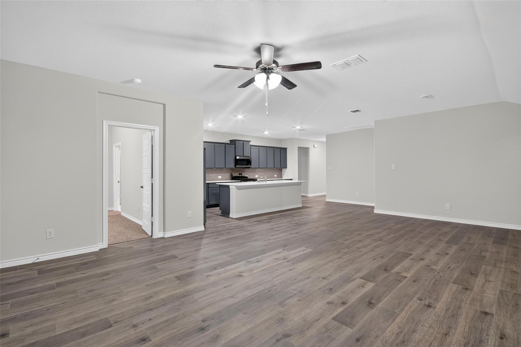 2025 Hearn Drive - Photo 8
