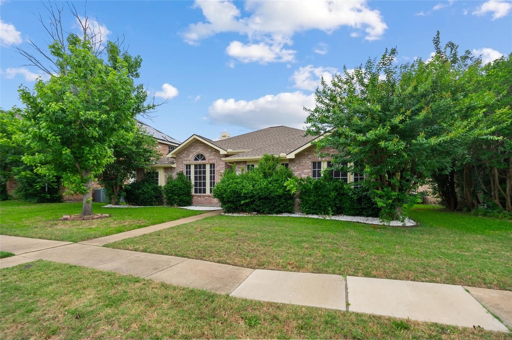 2726 Crosslands Drive - Photo 1
