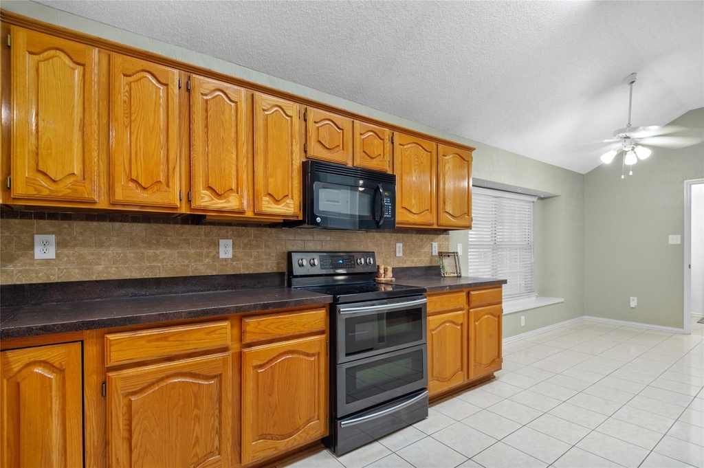 2726 Crosslands Drive - Photo 9
