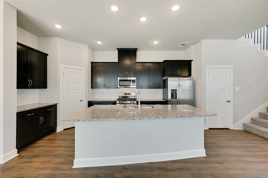 14421 Walsh Avenue - Photo 9
