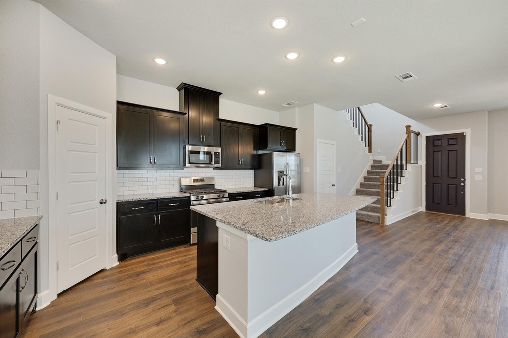 14421 Walsh Avenue - Photo 10