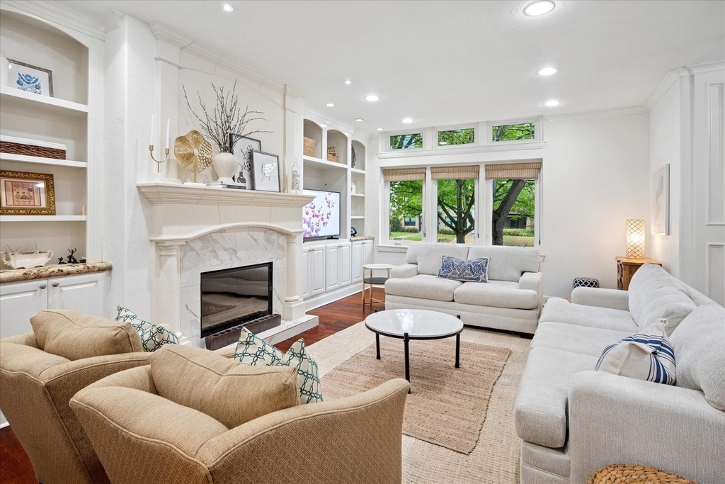 5909 Goliad Avenue - Photo 3