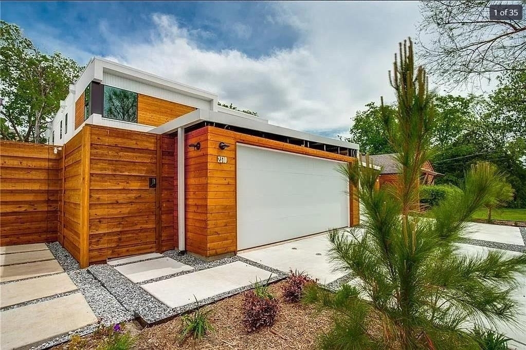 2308 N Prairie Avenue - Photo 0