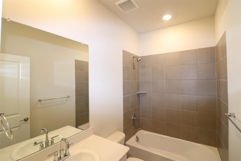 416 Honeyhill Drive - Photo 16
