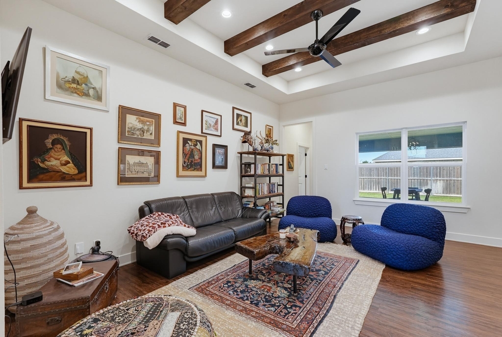 6518 Stadium Drive - Photo 3