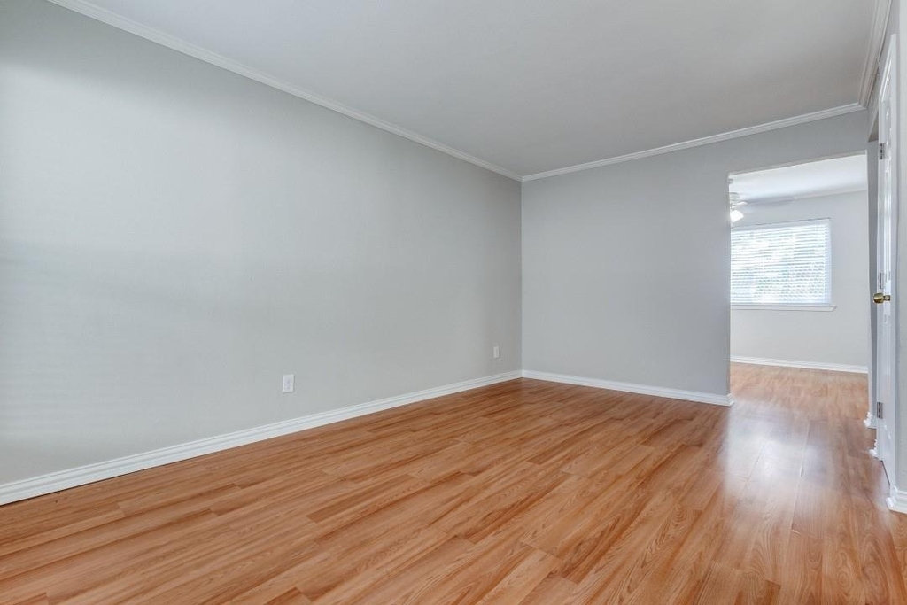 5508 Tremont Street - Photo 3