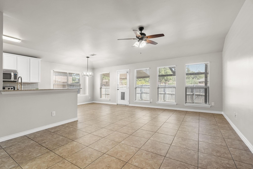 230 Windmill Drive - Photo 4