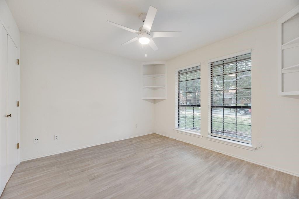 2946 Allister Street - Photo 18