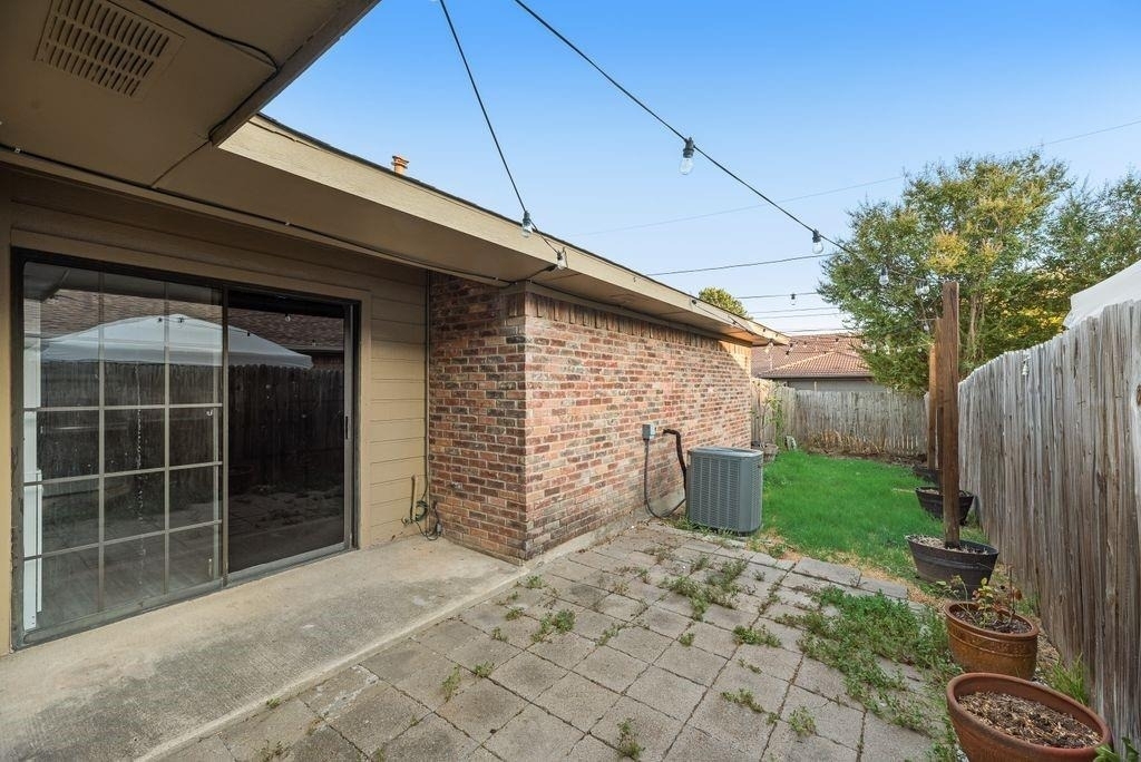 2946 Allister Street - Photo 24