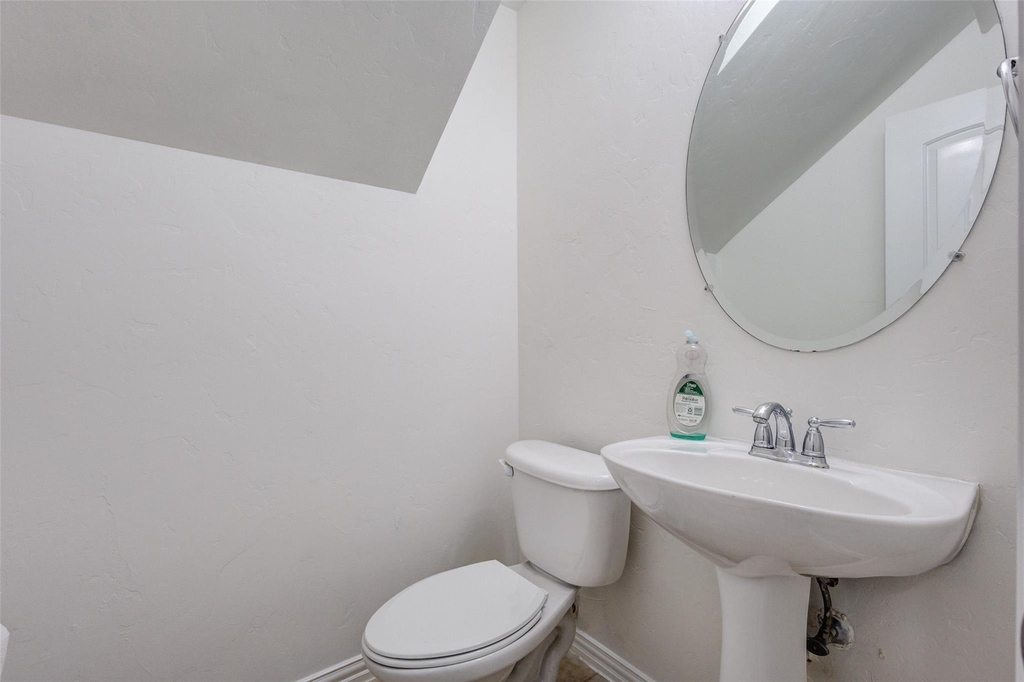 1037 Kyan Lane - Photo 18