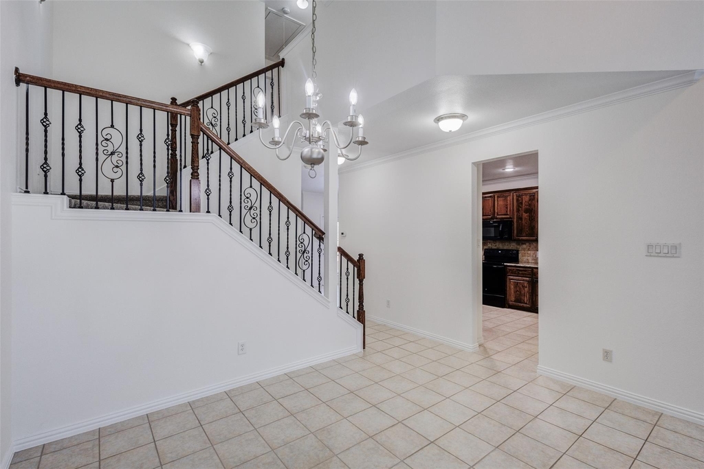 1037 Kyan Lane - Photo 5